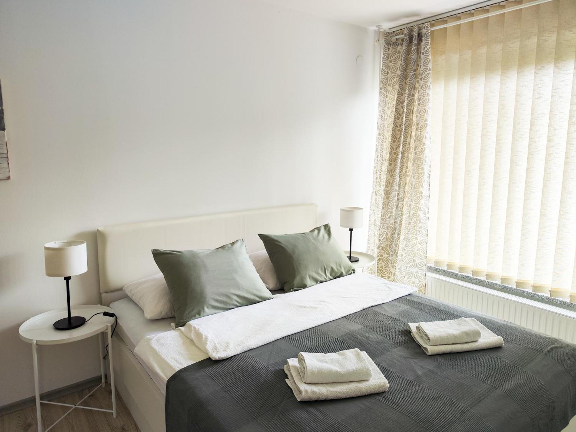 Petra Garden Apartment เบลด ภายนอก รูปภาพ
